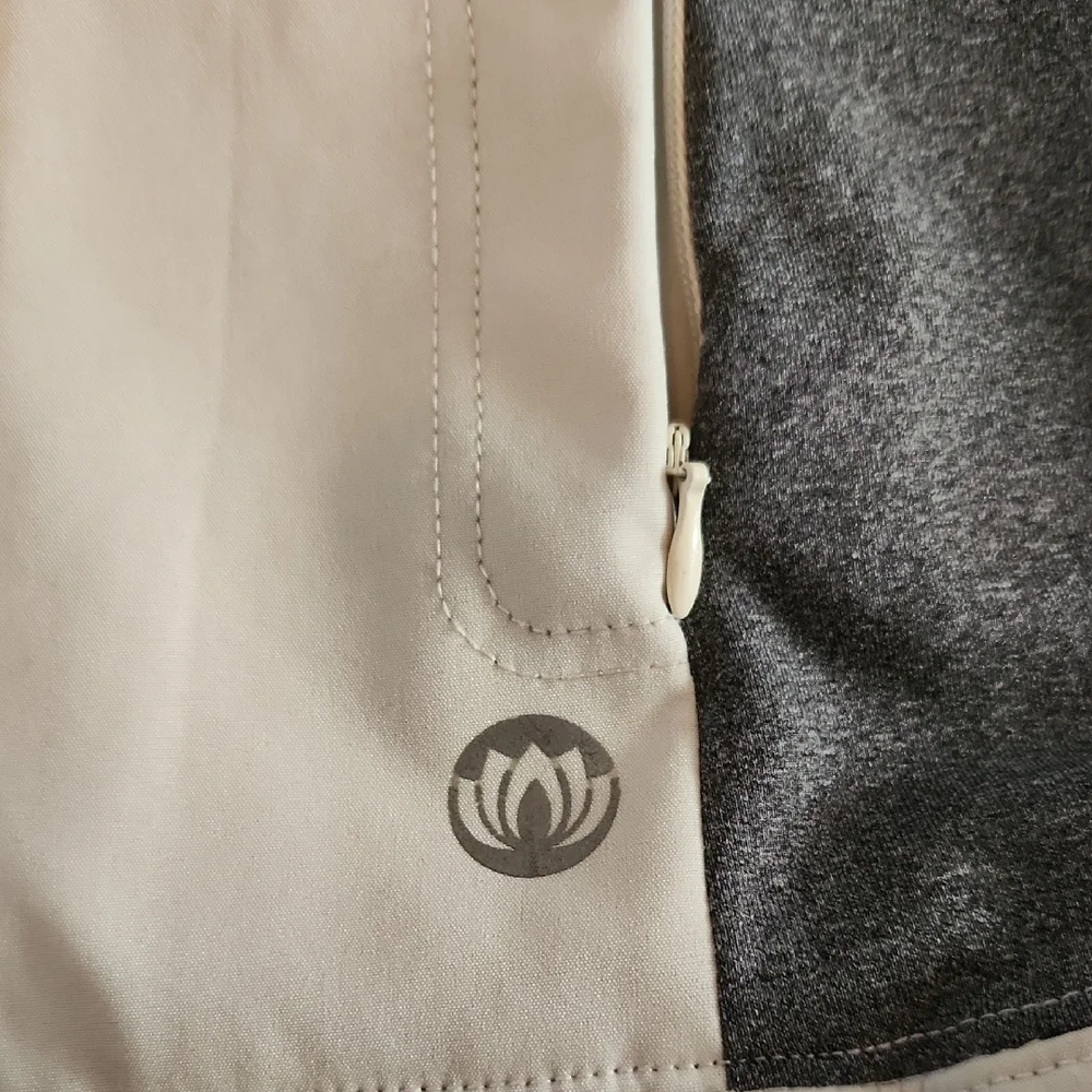 Mondetta Women's Jacket - Picture 2 of 4